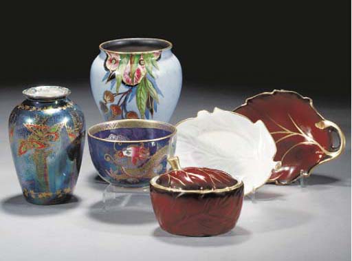 Seven Carlton Ware Guinness Figures | Christie's