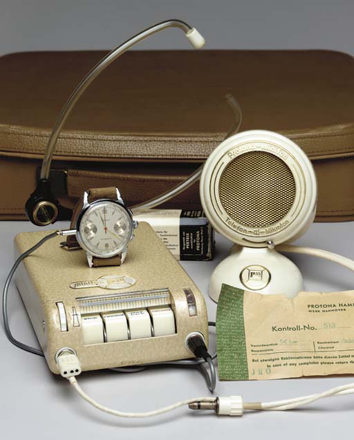 Protona. A watch-shaped recording device with surveillance