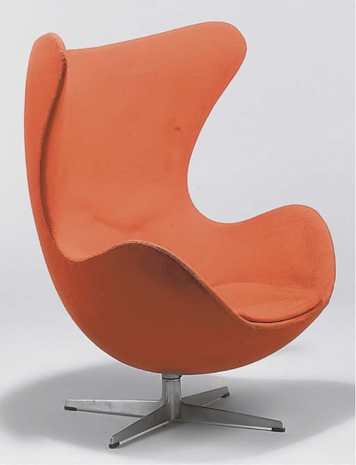 EGG CHAIR 
