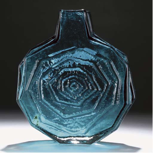 A Whitefriars Kingfisher Banjo 9681 Vase Christie S