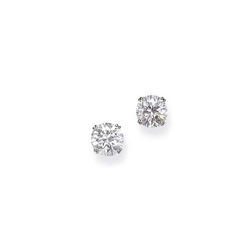 A PAIR OF DIAMOND EAR STUDS, BY HARRY WINSTON Christie's