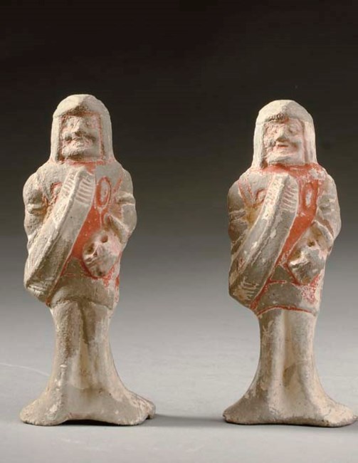 miniature chinese figures