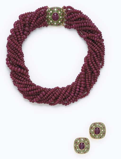 A SUITE OF RUBY, EMERALD AND DIAMOND JEWELRY, BY TRIANON