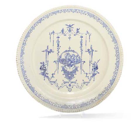 Ancien Plat En Terre Cuite, Style Moustier, Atelier Clérissy, Décor De Chasse Bleu