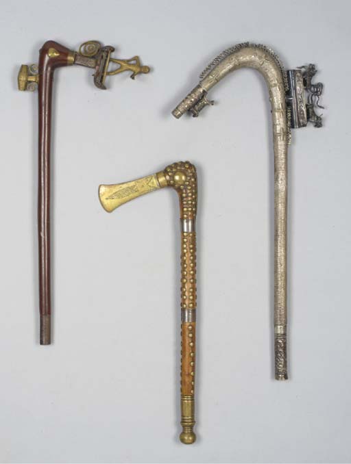 deux recades et une hache fon dahomey details