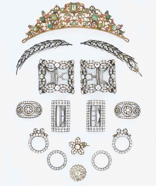 Lot De Bijoux Anciens Fantaisie – Occasion, Bon état, Divers Modèles