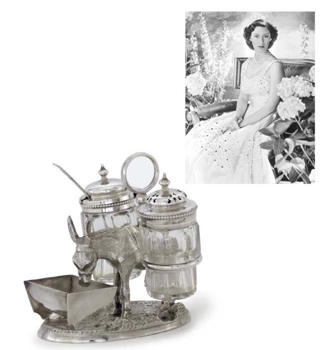 A SILVERPLATE NOVELTY CONDIMENTSET , MAKER'S MARK WW OVER H, WITH