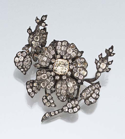 A 19TH CENTURY PASTE BROOCH Christie's