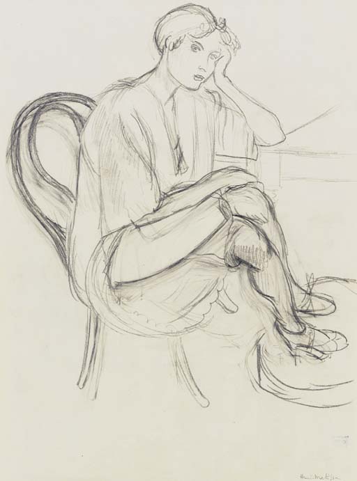 Femme assise, jambe sur tabouret 

