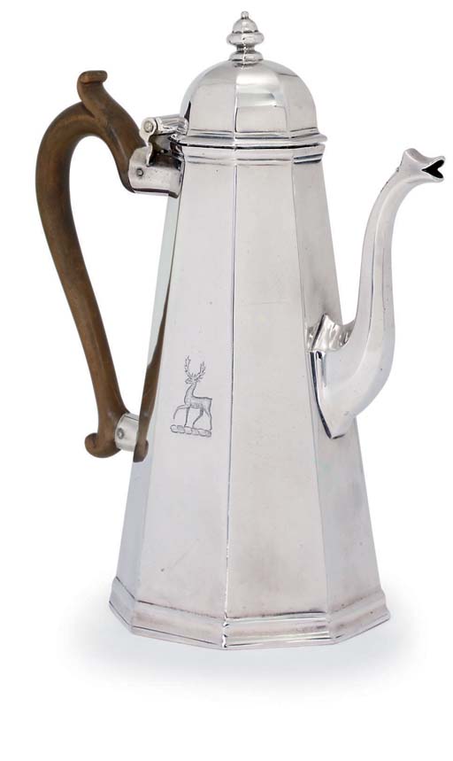A QUEEN ANNE SILVER COFFEEPOT , MARK OF MARY MATTHEW, LONDON, 1713