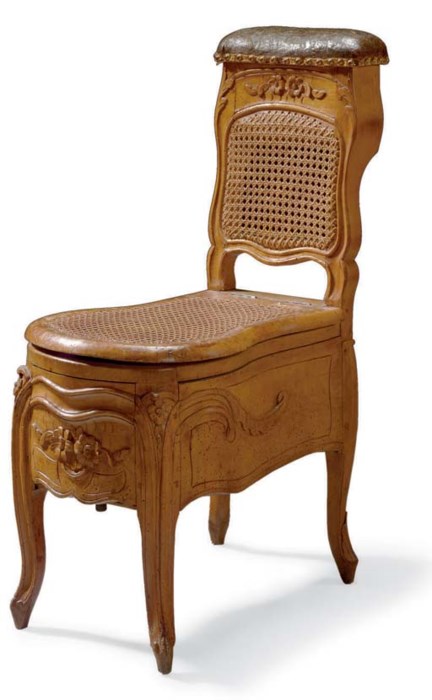A LOUIS XV BEECHWOOD CHAISE BIDET  A NECESSAIRE