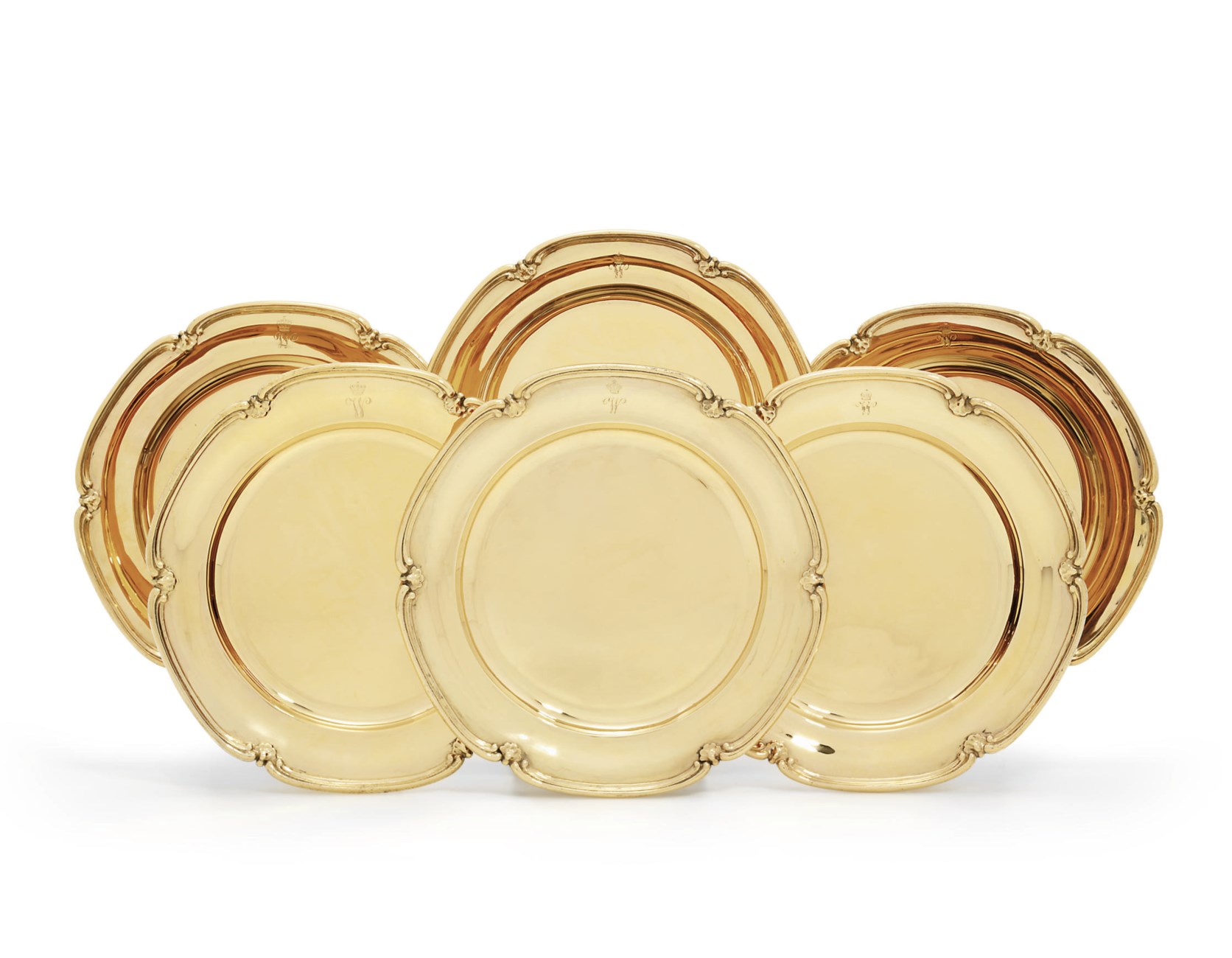 A SET OF SIX GERMAN SILVERGILT DINNERPLATES