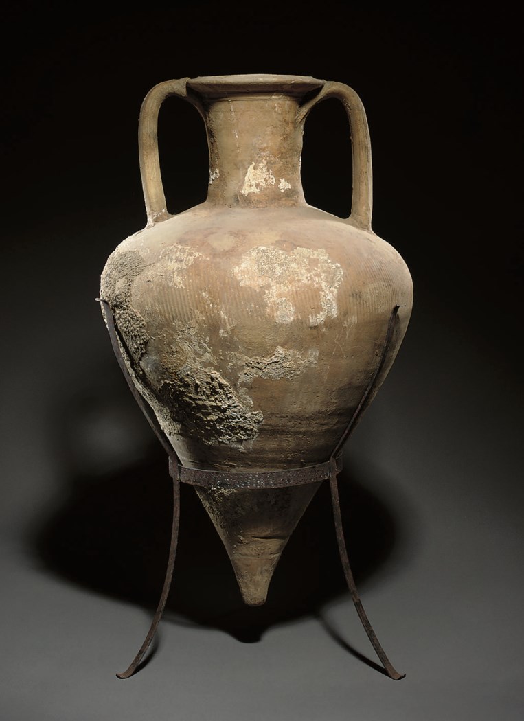 AN EASTERN MEDITERRANEAN POTTERY AMPHORA , CIRCA 4TH2ND CENTURY B.C
