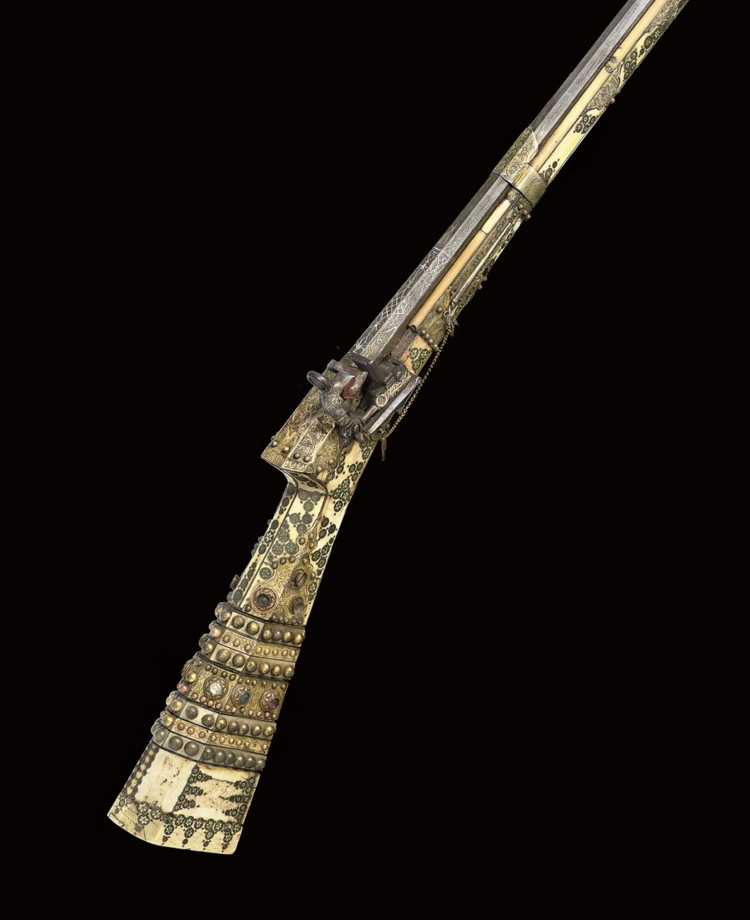 A RARE MIQUELET-LOCK MUSKET BELONGING TO A GROUP OF OTTOMAN FIREARMS ...