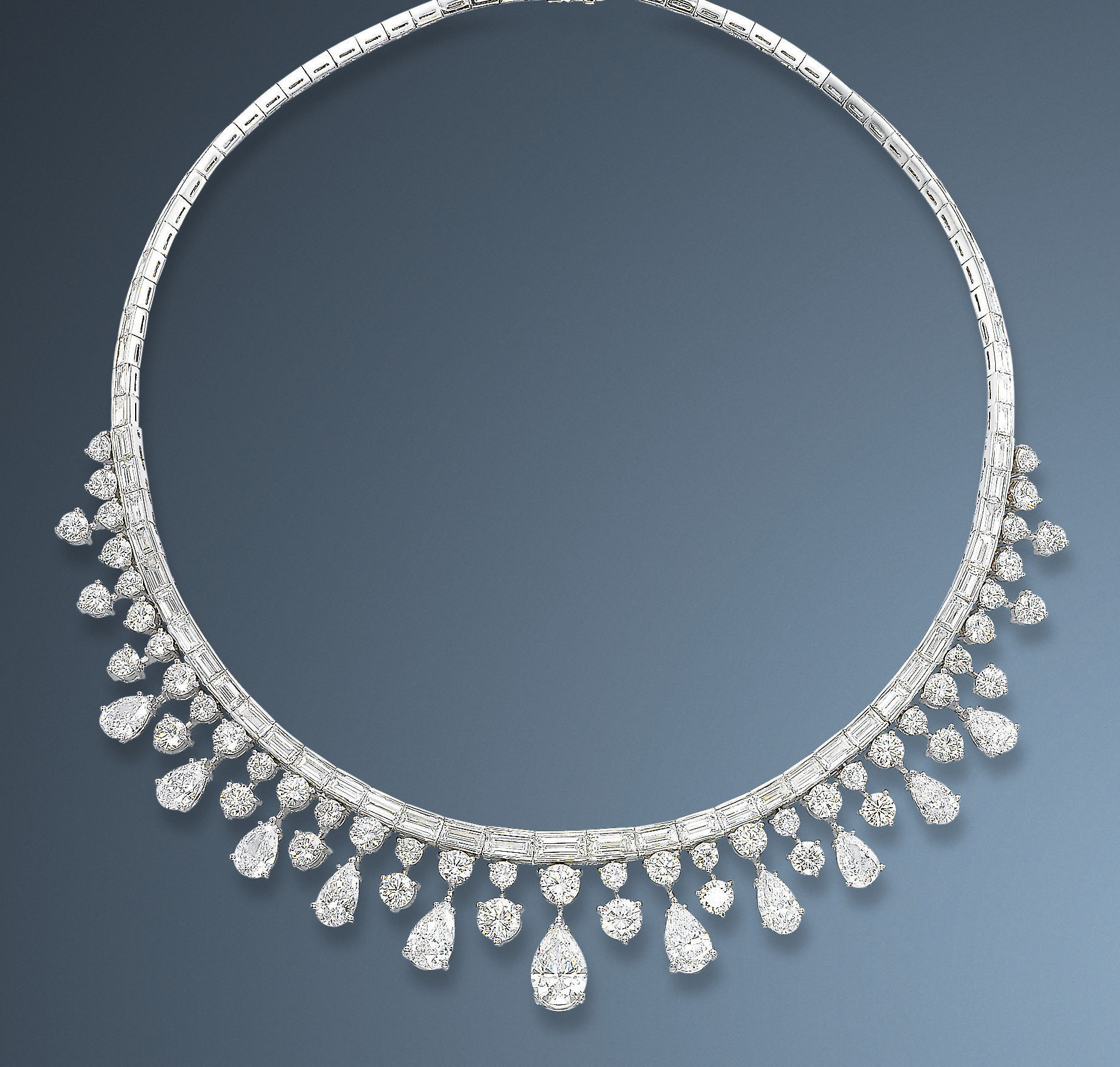 AN ELEGANT DIAMOND NECKLACE Christie's