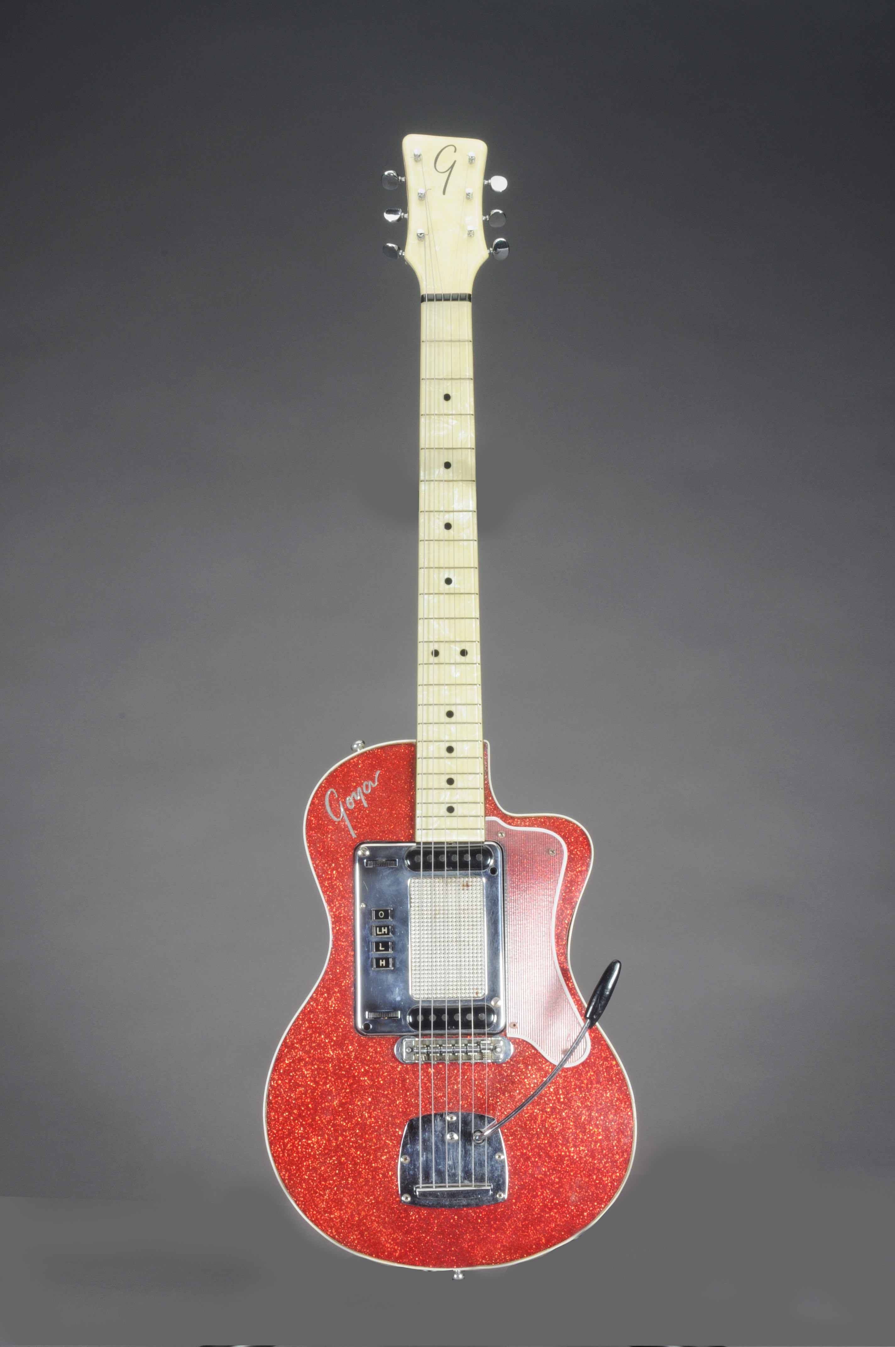 A SOLIDBODY ELECTRIC GUITAR , FOR GOYA, CIRCA 1960S Christie's