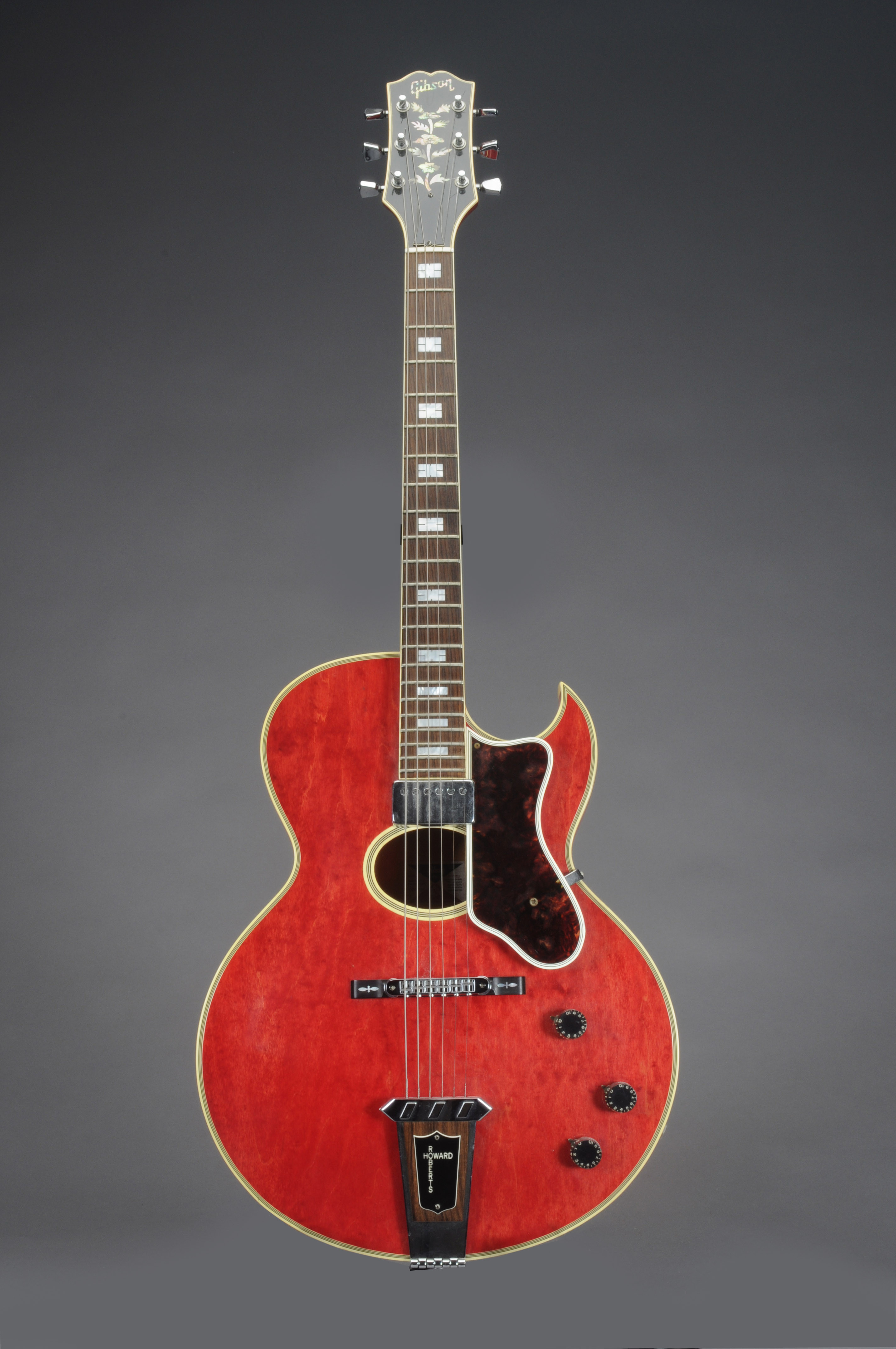 GIBSON INCORPORATED , A HOLLOWBODY ELECTRIC GUITAR, HOWARD ROBERTS