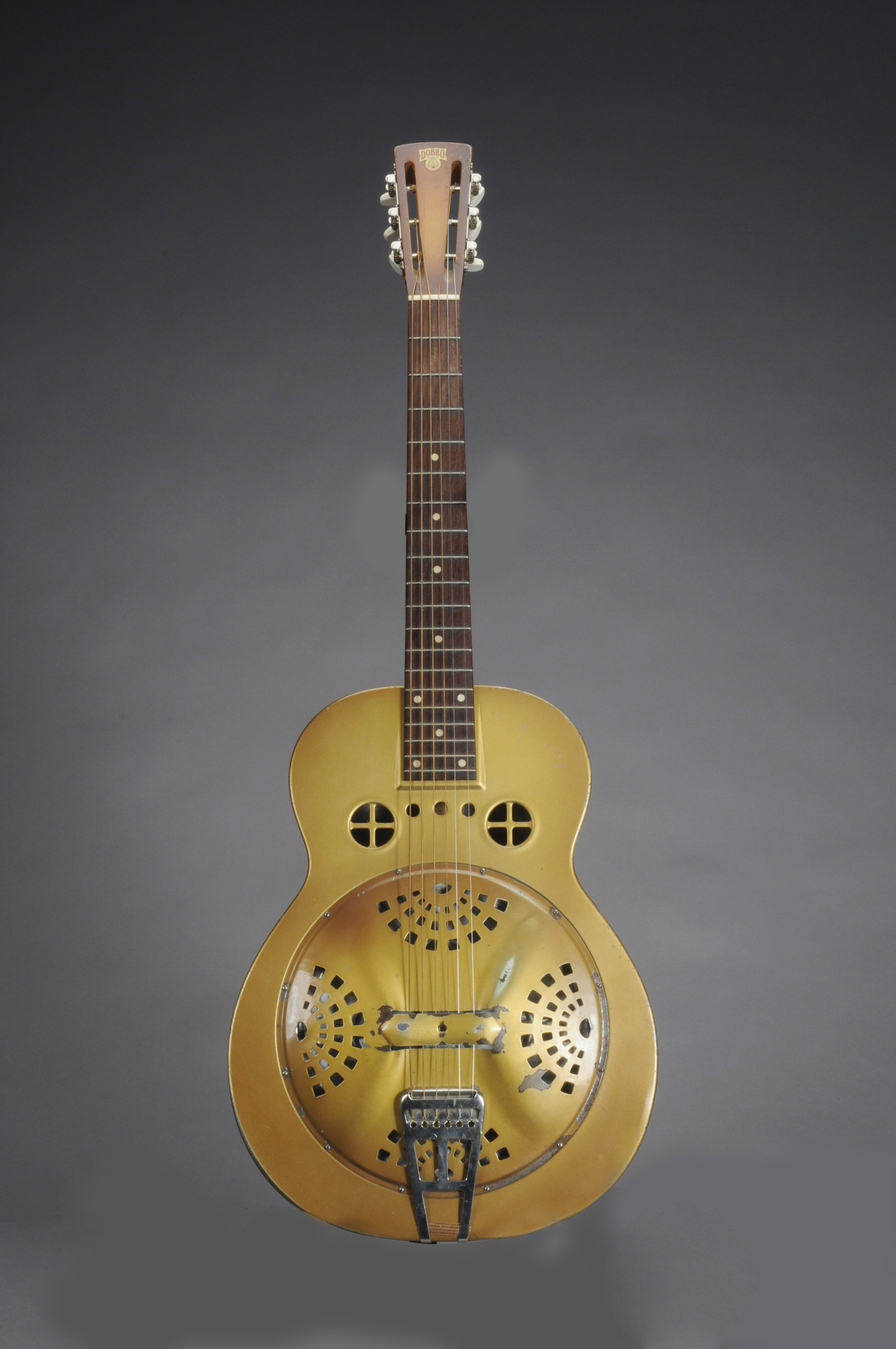 DOBRO , A RESONATOR GUITAR, MODEL 32, LOS ANGELES, CA, 1932 | Christie's