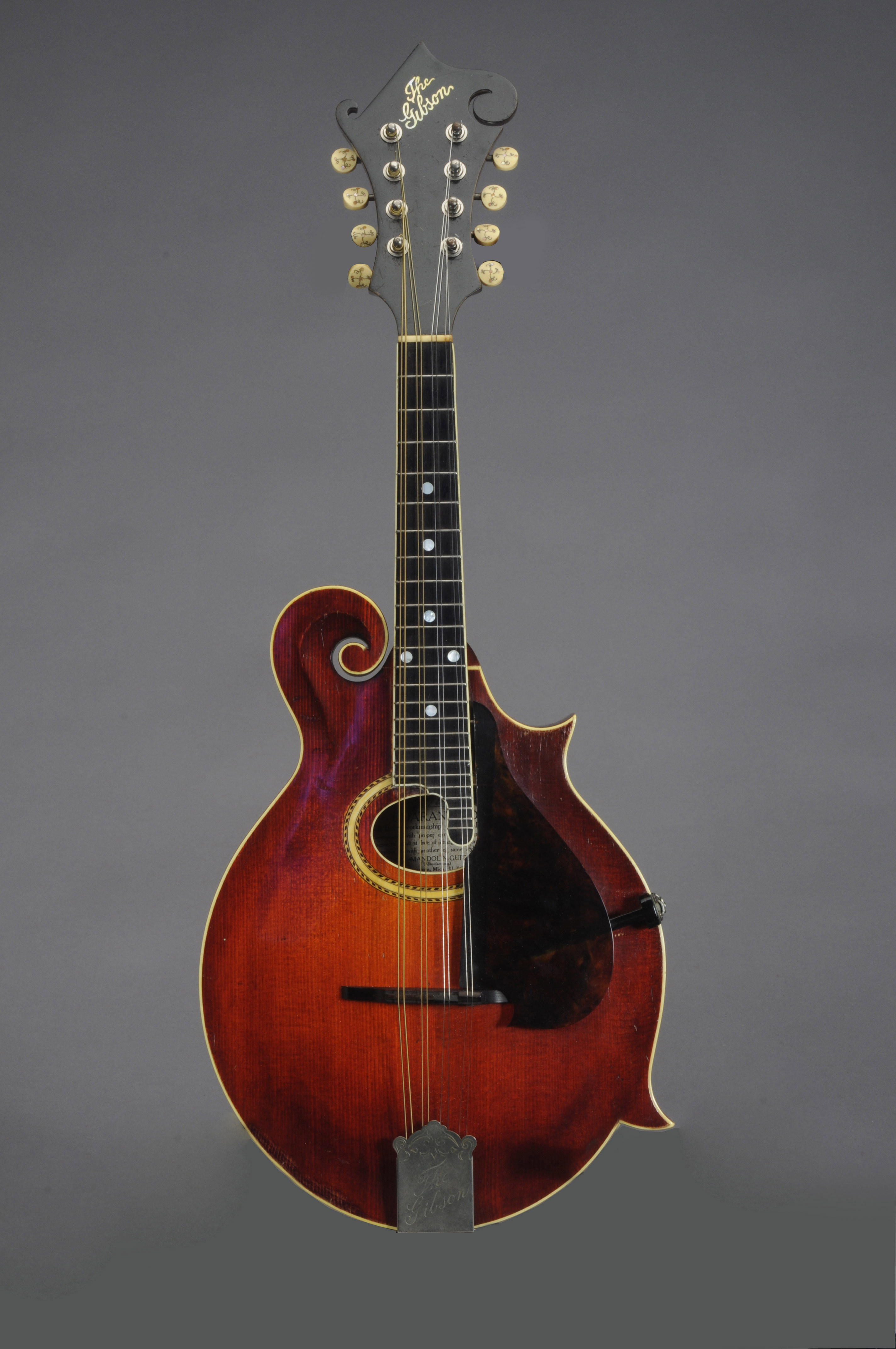 THE GIBSON MANDOLINGUITAR COMPANY , A MANDOLIN, F2, KALAMAZOO, MI