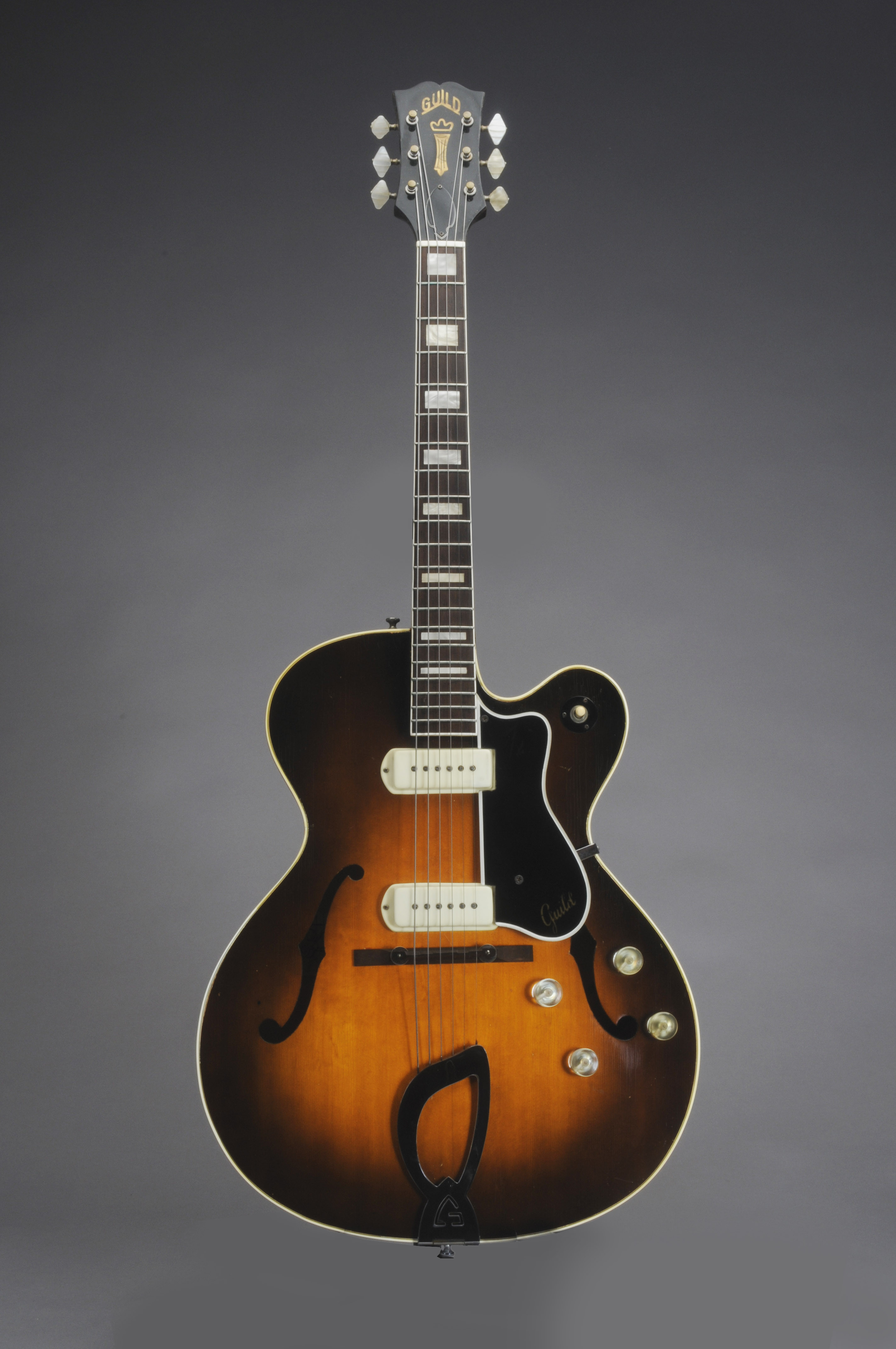 GUILD GUITARS INCORPORATED , AN ELECTRIC ARCHTOP GUITAR, X175, HOBOKEN