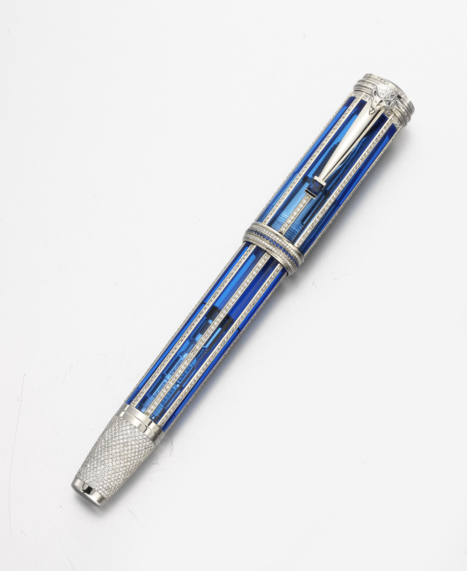 Montblanc white fountain pen hotsell