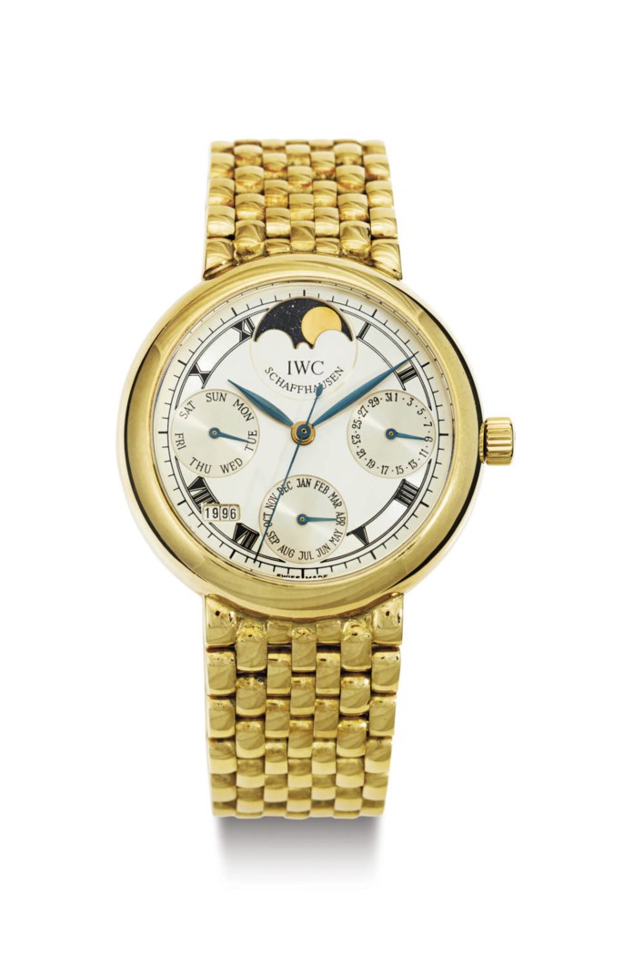IWC AN 18K GOLD AUTOMATIC PERPETUAL CALENDAR WRISTWATCH WITH CENTER 