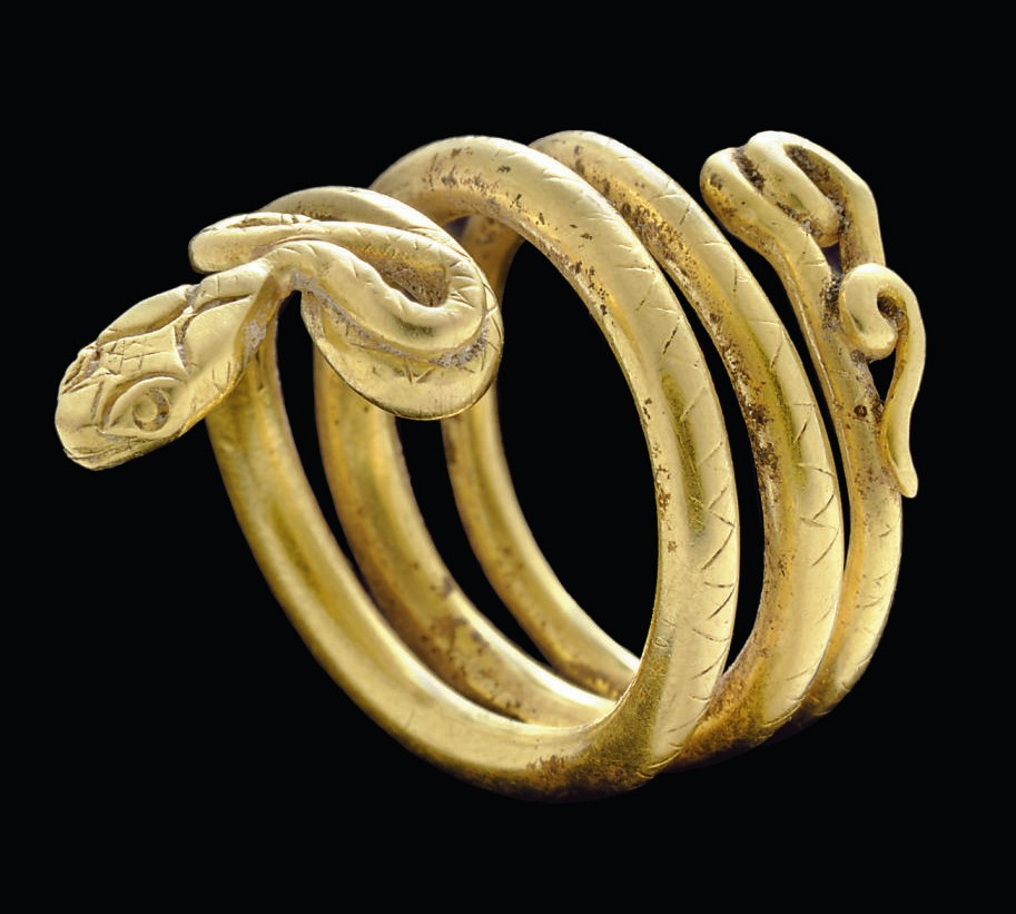 A ROMAN GOLD SNAKE RING , CIRCA 1ST CENTURY B.C.1ST CENTURY A.D. Christie's
