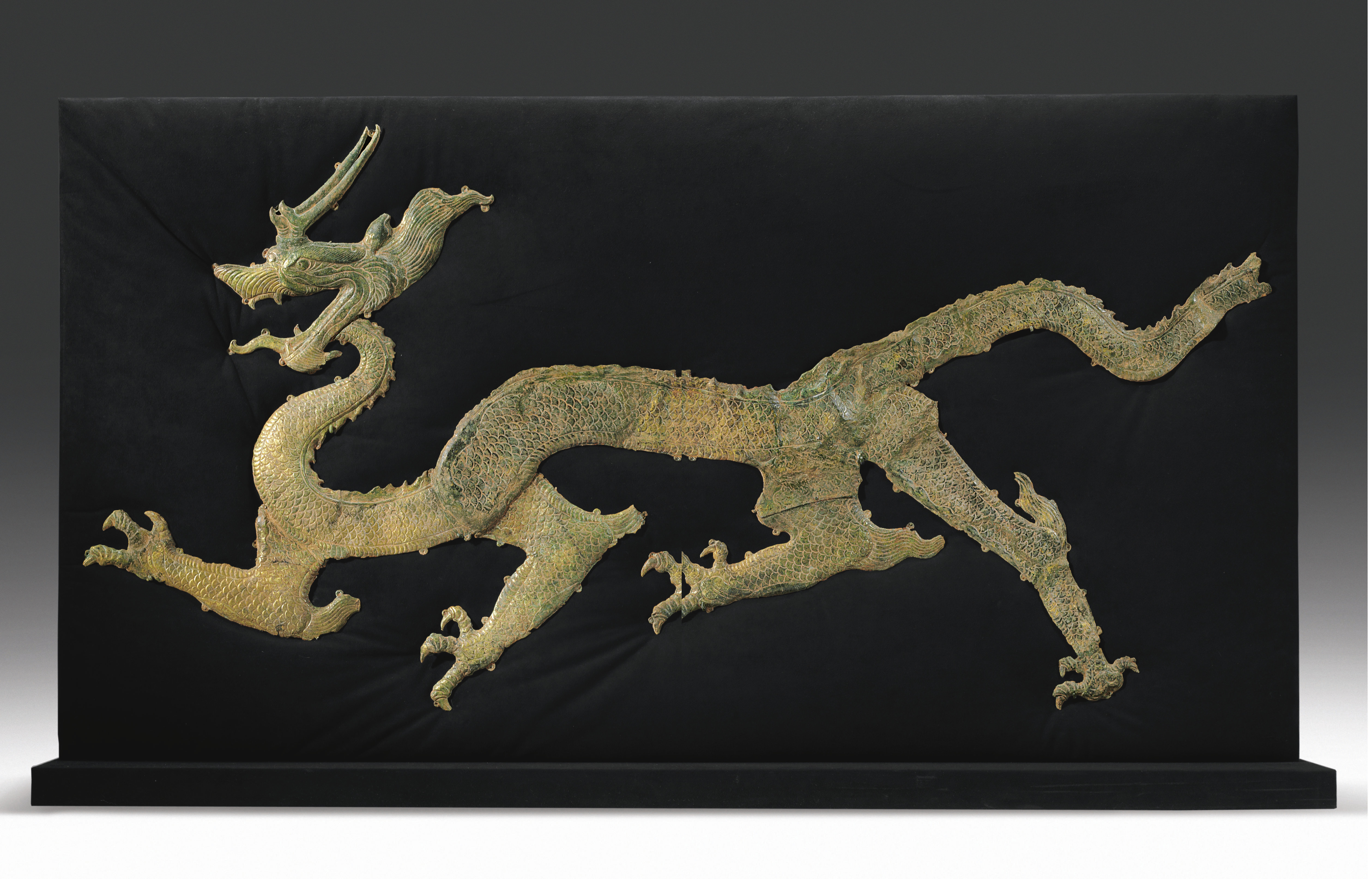 Tang Dynasty Dragon Plaque