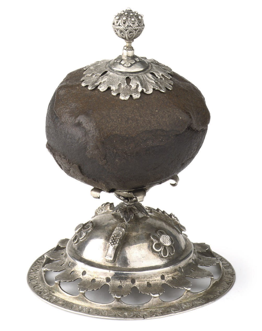 A silver-mounted bezoar stone , POSSIBLY EARLY 19TH ...