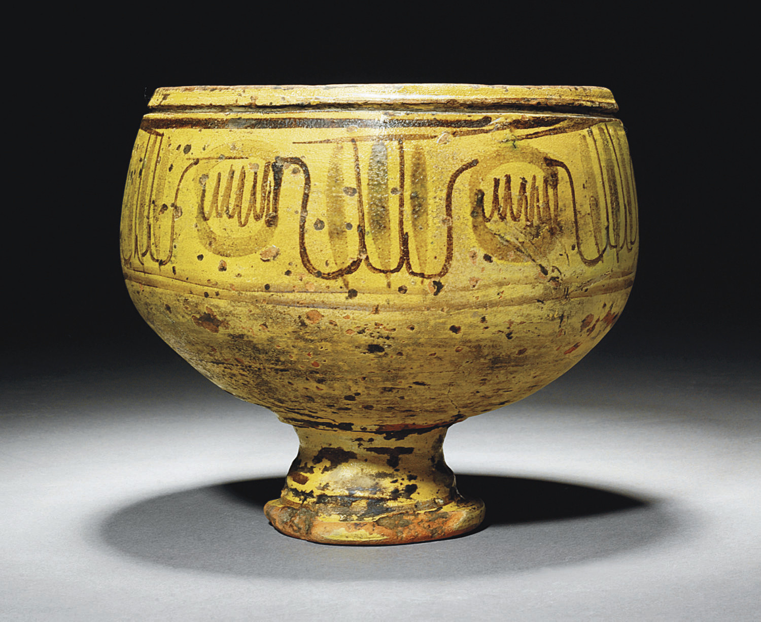 A MAMLUK POTTERY BOWL , EGYPT, 14TH CENTURY Christie's