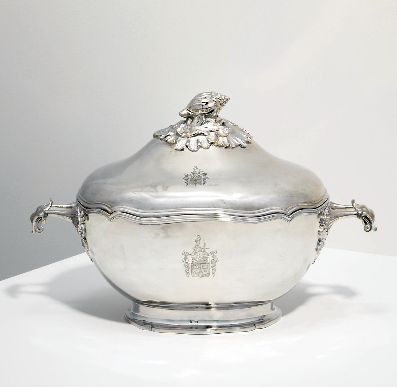 A GERMAN SILVER SOUPTUREEN AND COVER , POSSIBLY DANZIG, SECOND HALF