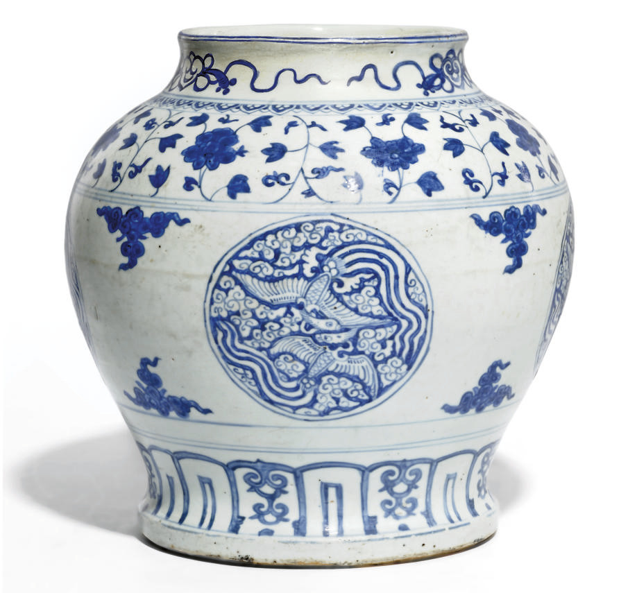 A CHINESE BLUE AND WHITE WINE JAR , MING DYNASTY (13681644) Christie's