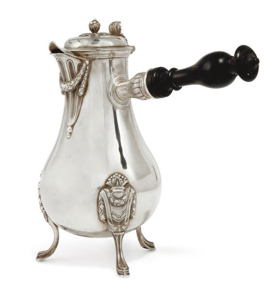 A FRENCH SILVER COFFEE POT , 19TH CENTURY, BEARING PSEUDO 18TH CENTURY