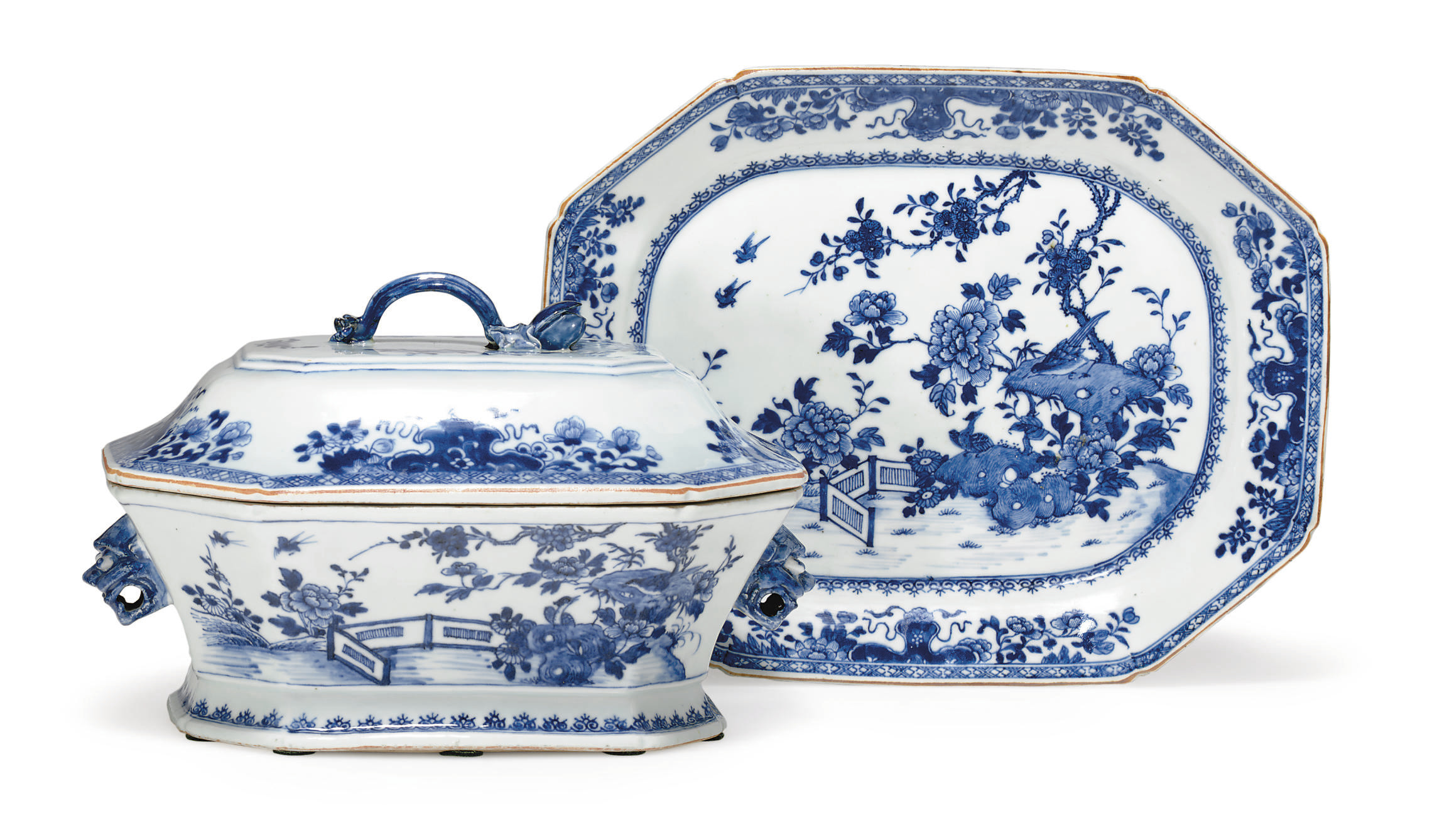A BLUE AND WHITE SOUP TUREEN, COVER AND STAND , CIRCA 1775 Christie's