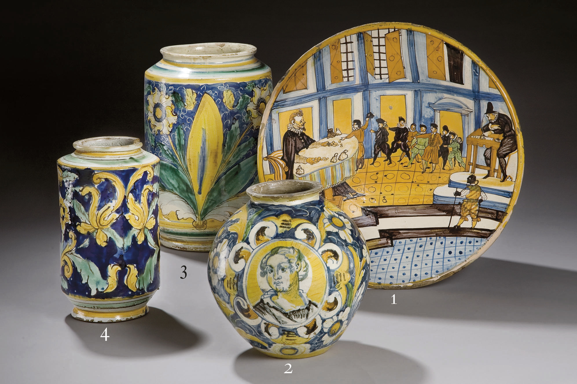 ALBARELLO EN FAIENCE ITALIENNE (CALTAGIRONE) DE LA FIN DU XVIIIEME