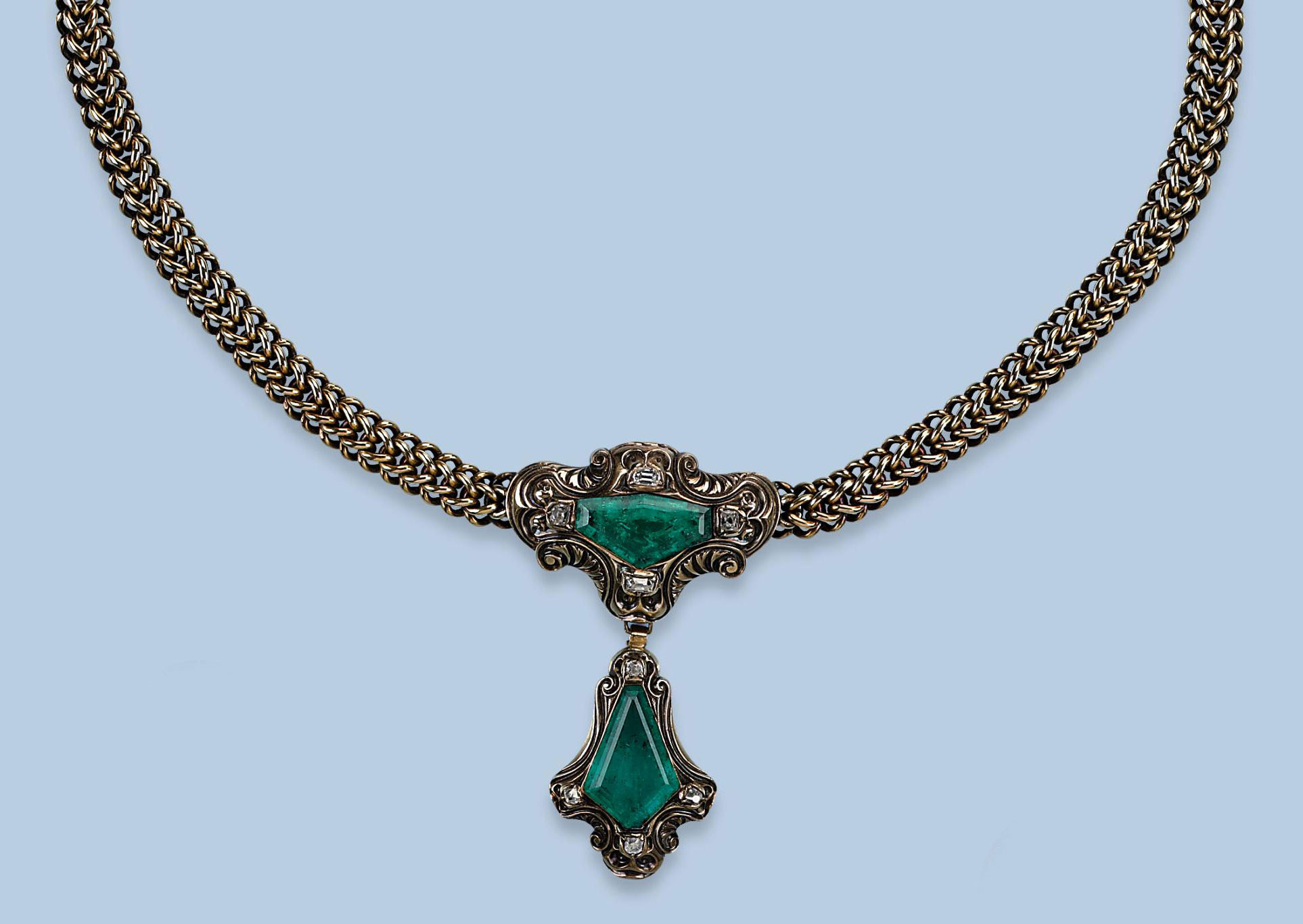 AN ANTIQUE EMERALD NECKLACE | Christie's