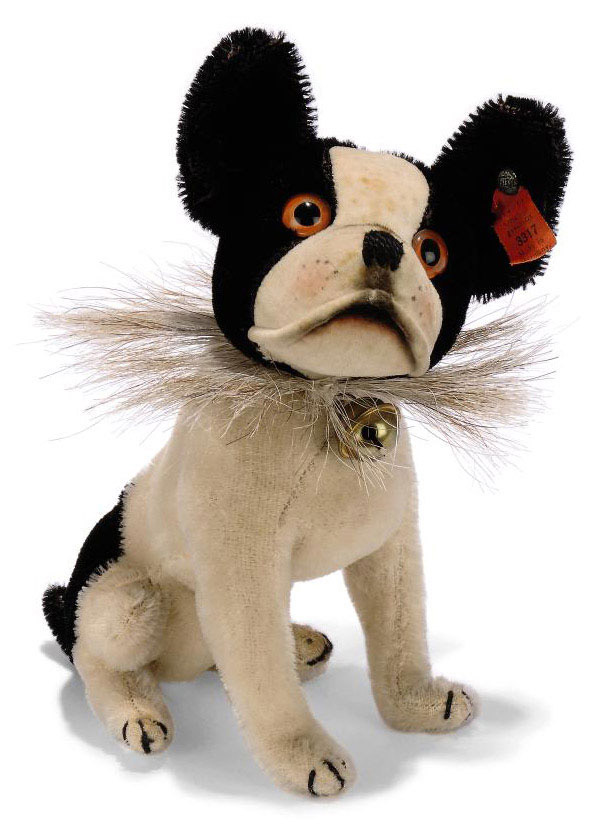 A STEIFF SEATED VELVET BULLY, (3417), brown and white, brown and