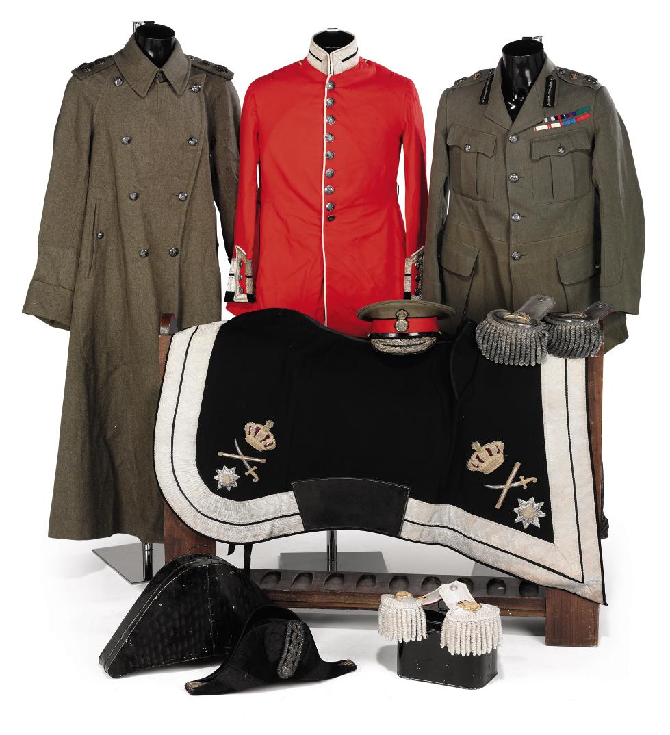 ITEMS OF UNIFORM RELATING TO A LORD LIEUTENANT , 19TH CENTURY AND LATER