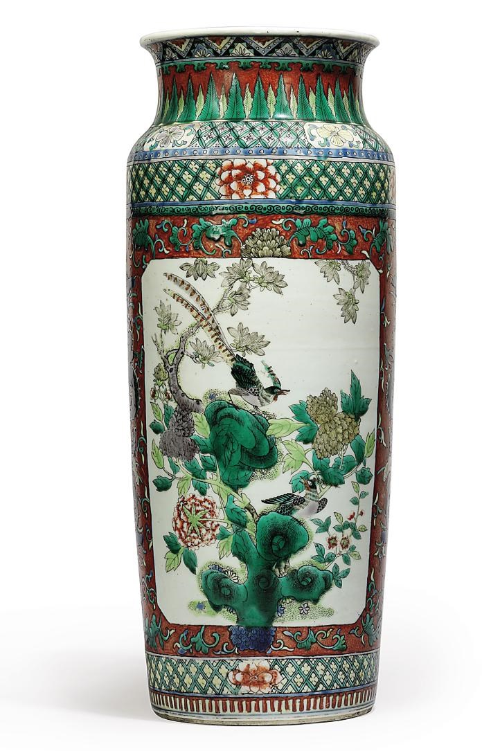 A CHINESE FAMILLE VERTE SLEEVE VASE