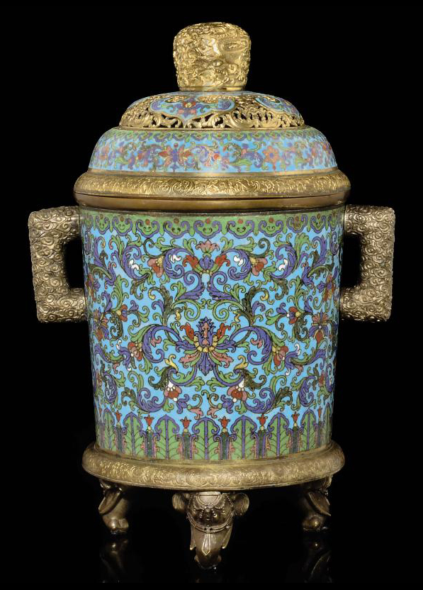 A PAIR OF FAMILLE ROSE CYLINDRICAL HAT STANDS , GUANGXU IRON
