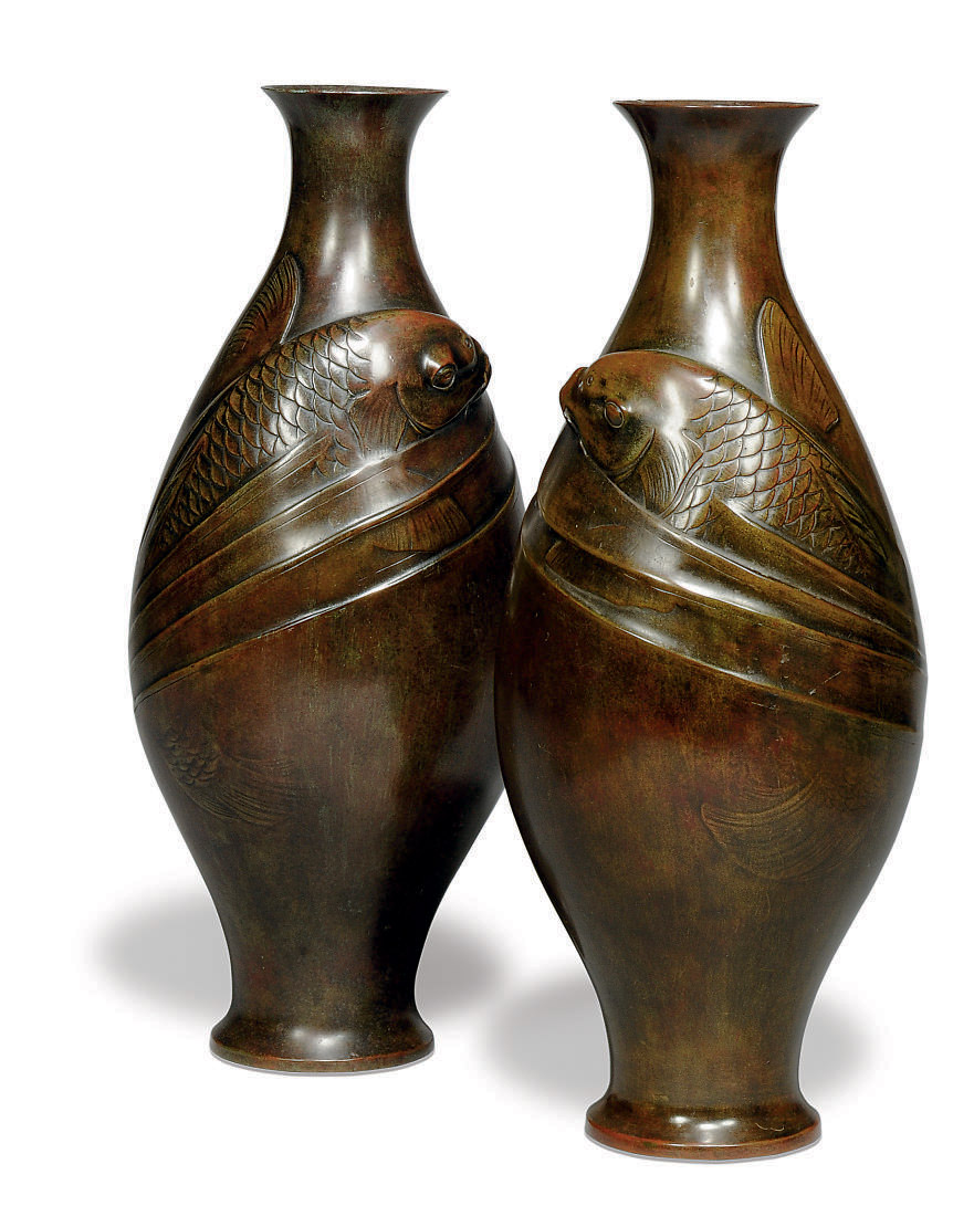 A PAIR OF JAPANESE BRONZE FISH VASES , EARLY 20TH CENTURY Christie's