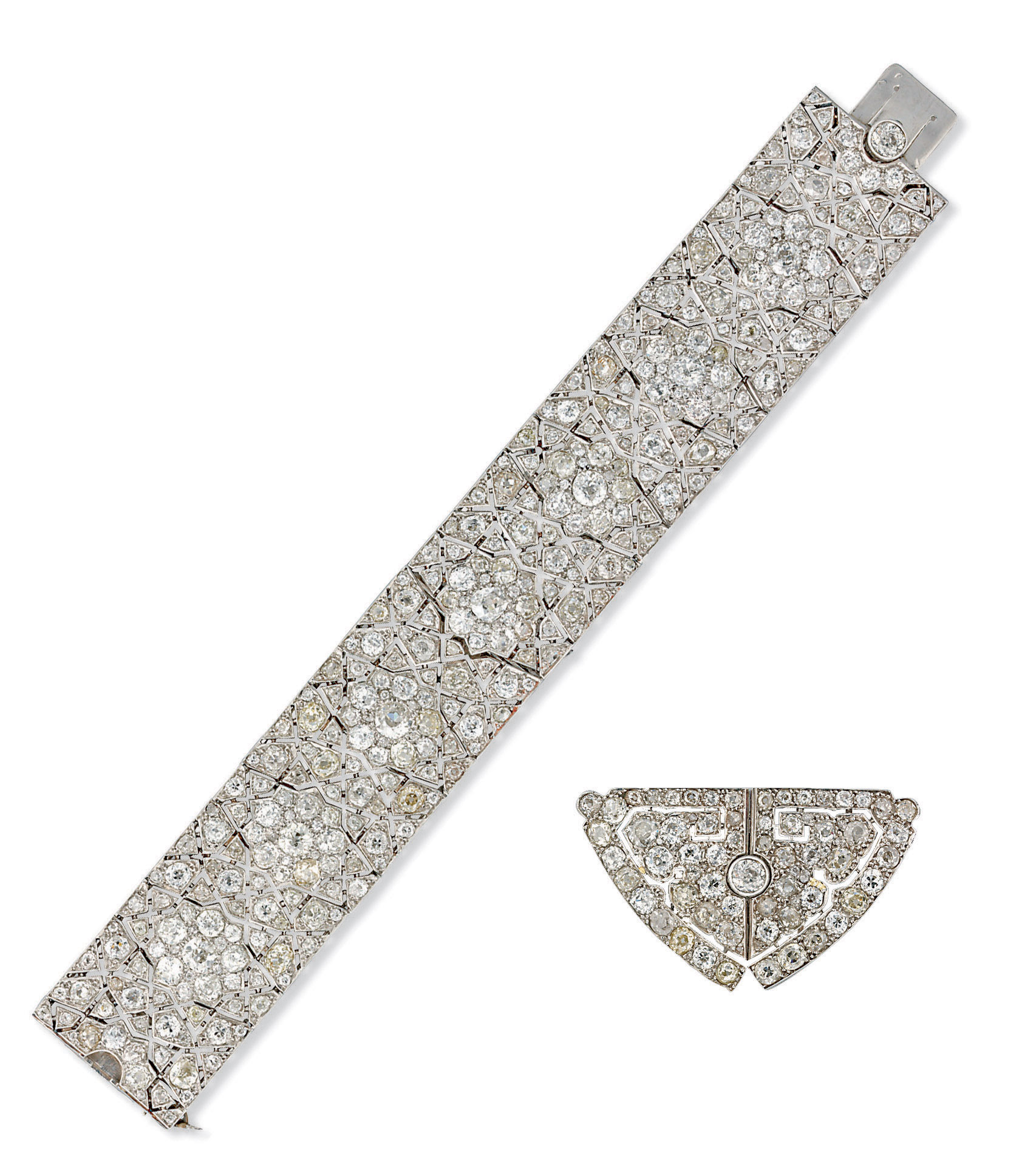 A SET OF ART DECO DIAMOND JEWELLERY, BY CARTIER Christie's