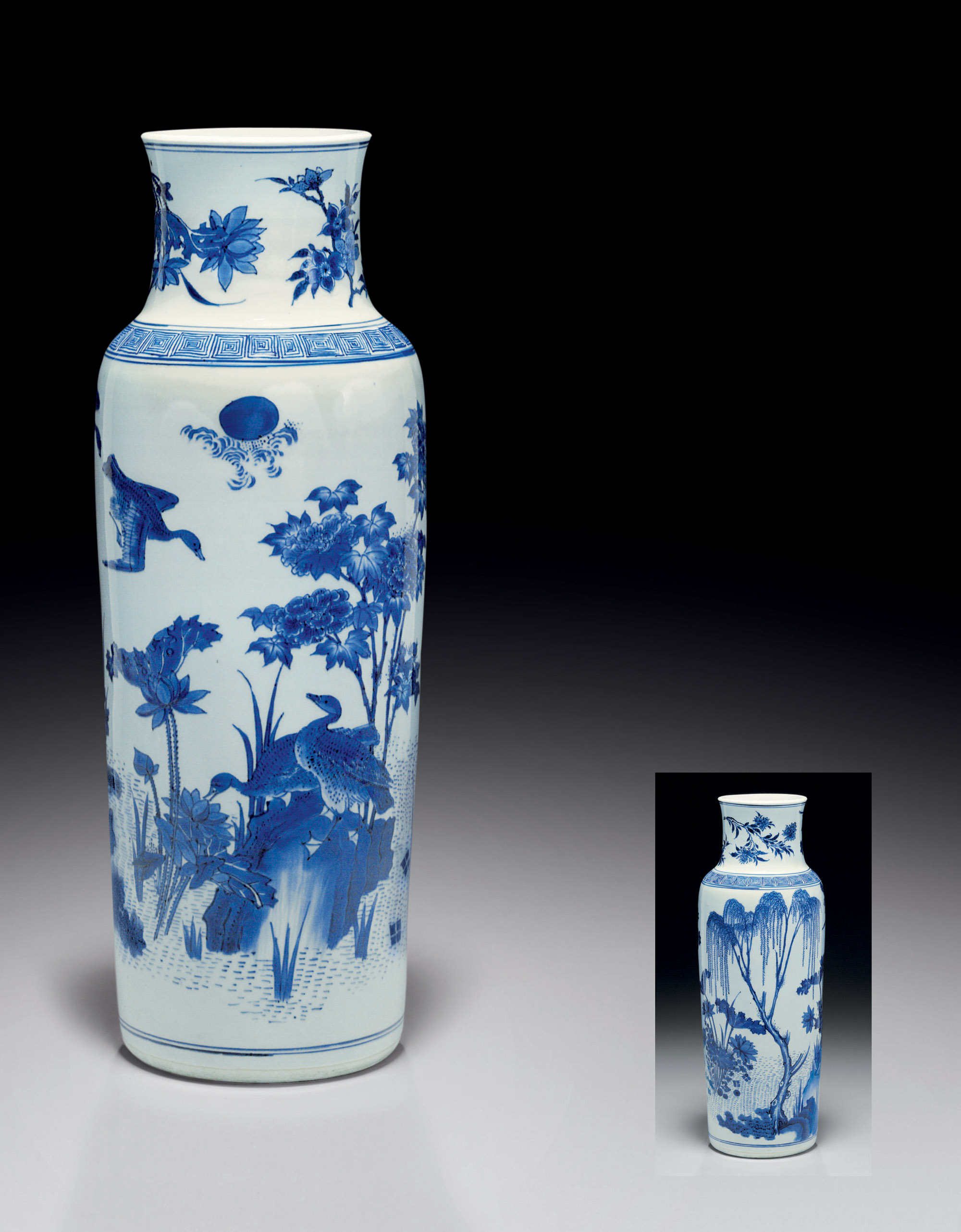 A FINE AND RARE BLUE AND WHITE SLEEVE VASE TRANSITIONAL PERIOD CIRCA 