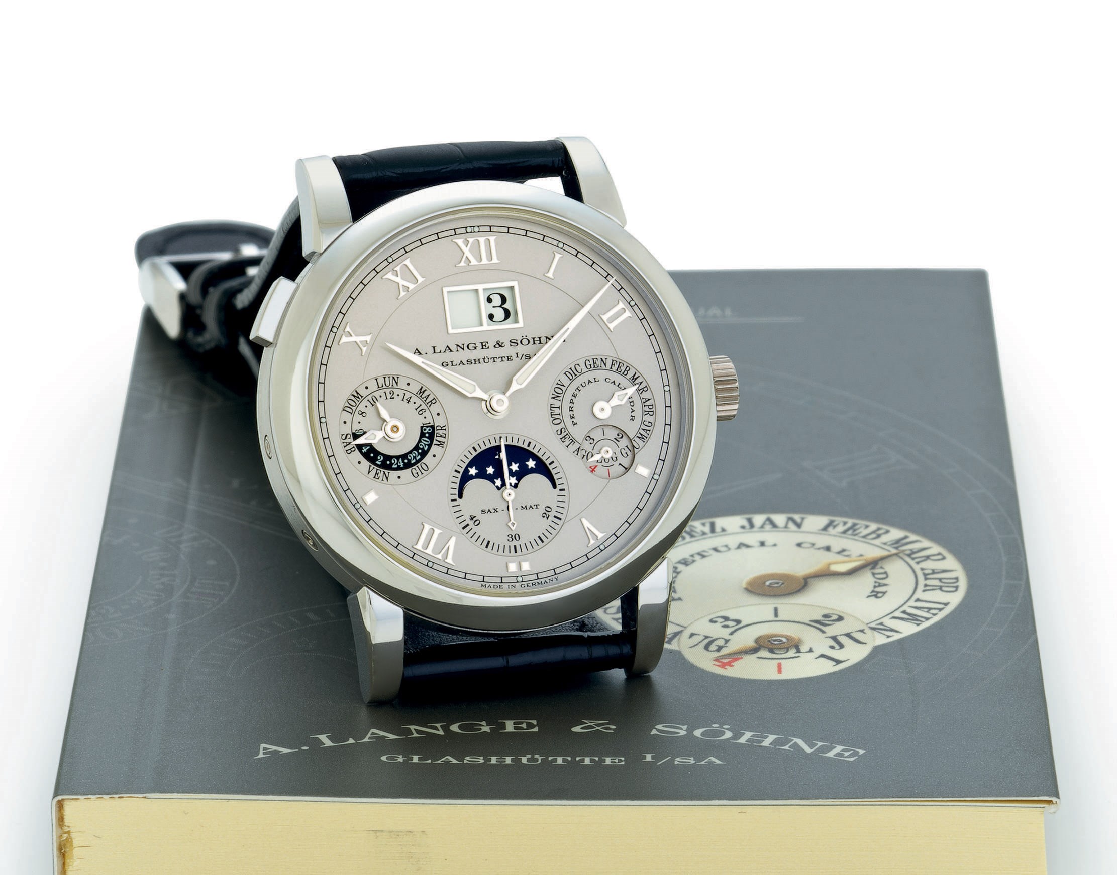 A. LANGE & SÖHNE. A FINE AND RARE PLATINUM AUTOMATIC PERPETUAL CALENDAR WRISTWATCH WITH MOON