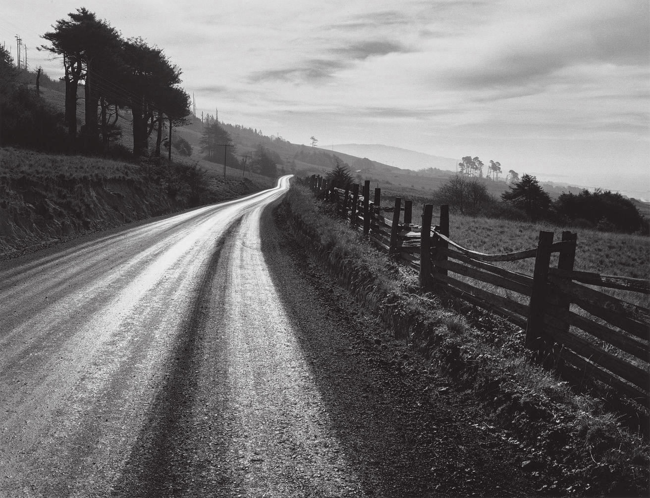 Дорога черно белая. Черная дорога. Белая дорога. Дорога в даль