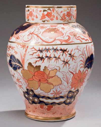 2010_PAR_05615_0057_000(grand_vase_en_porcelaine_anglaise_vers_1810).jpg
