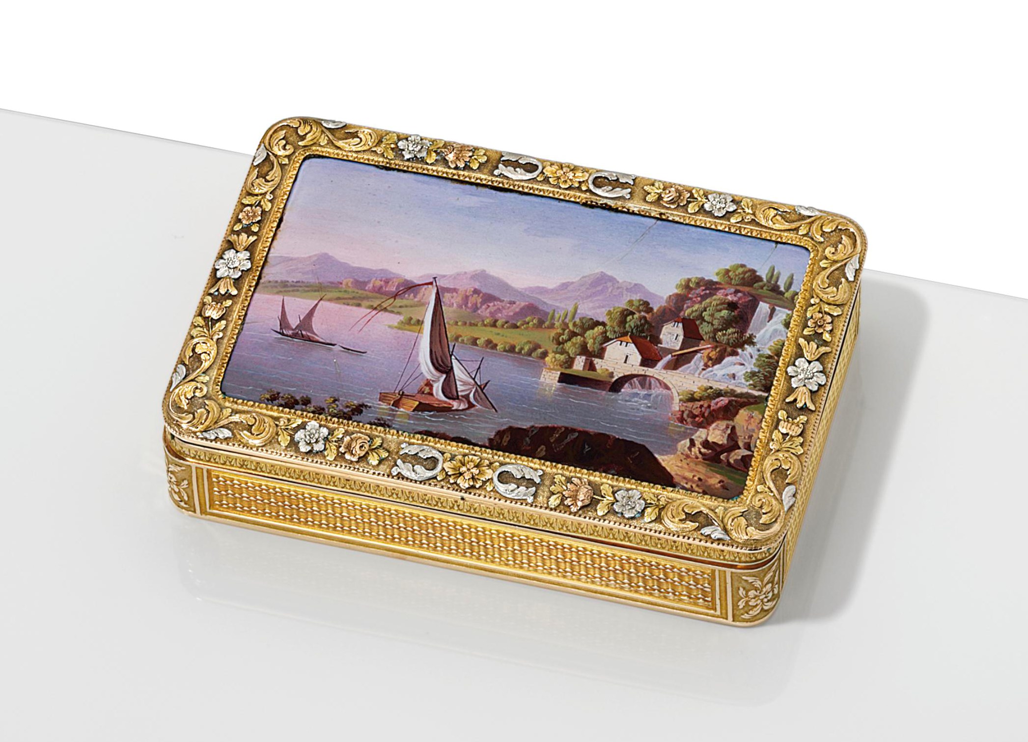 A SWISS VARI-COLOUR GOLD SNUFF-BOX SET WITH AN ENAMEL PLAQUE , GENEVA ...