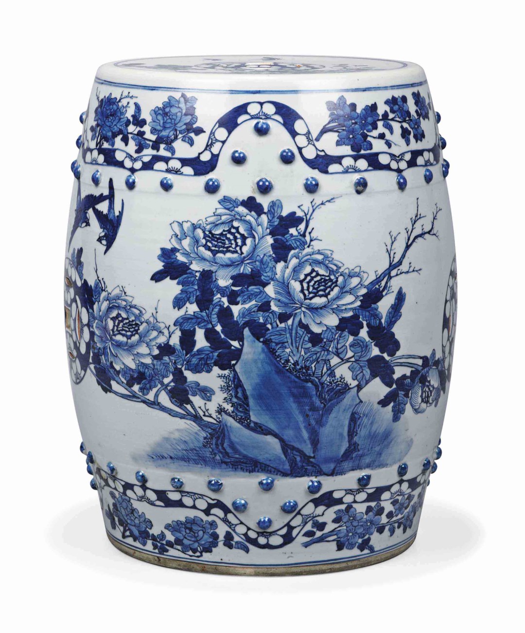 A LARGE BLUE AND WHITE GARDEN SEAT