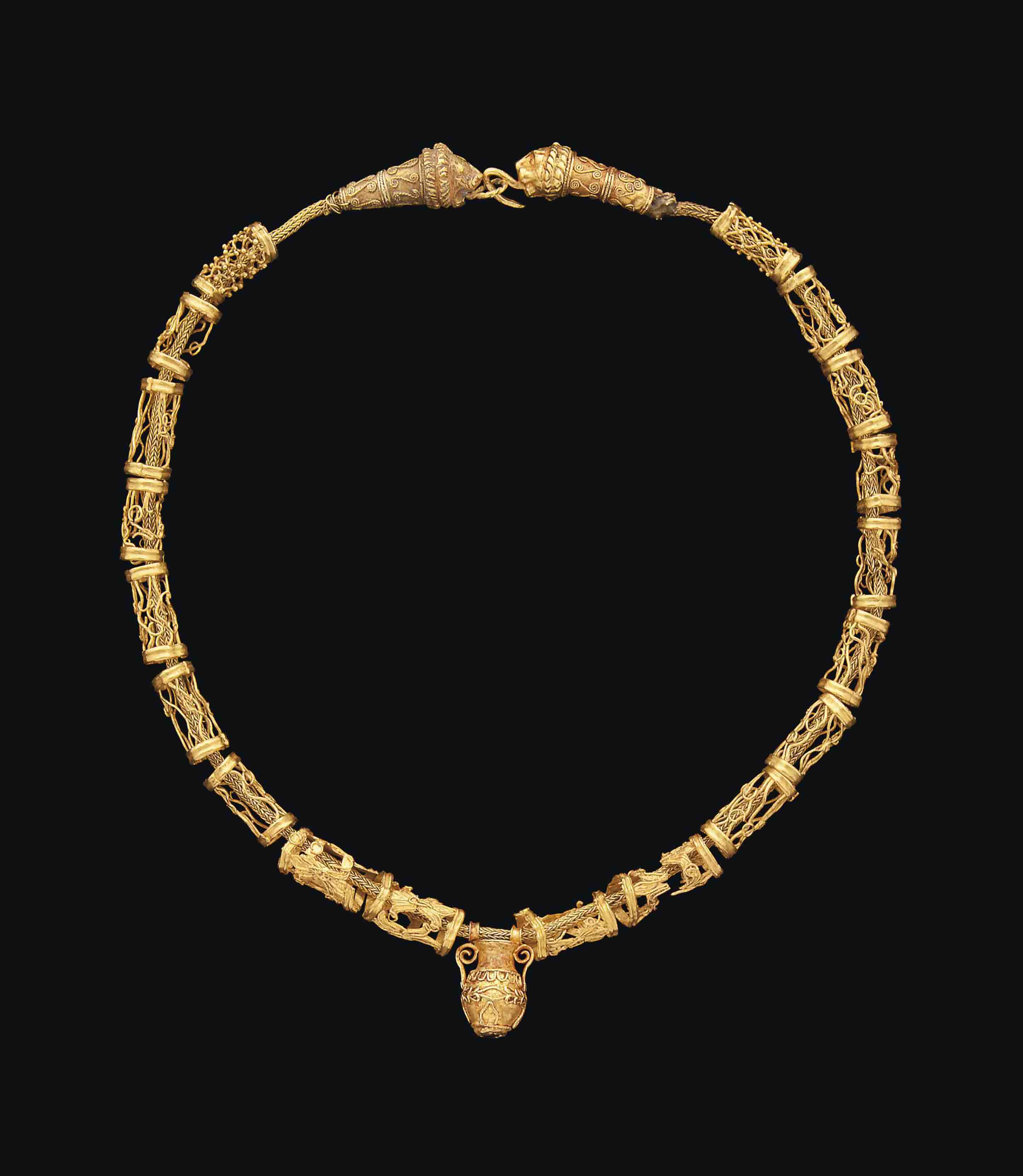 A GREEK GOLD NECKLACE , HELLENISTIC PERIOD, CIRCA 3RD2ND CENTURY B.C