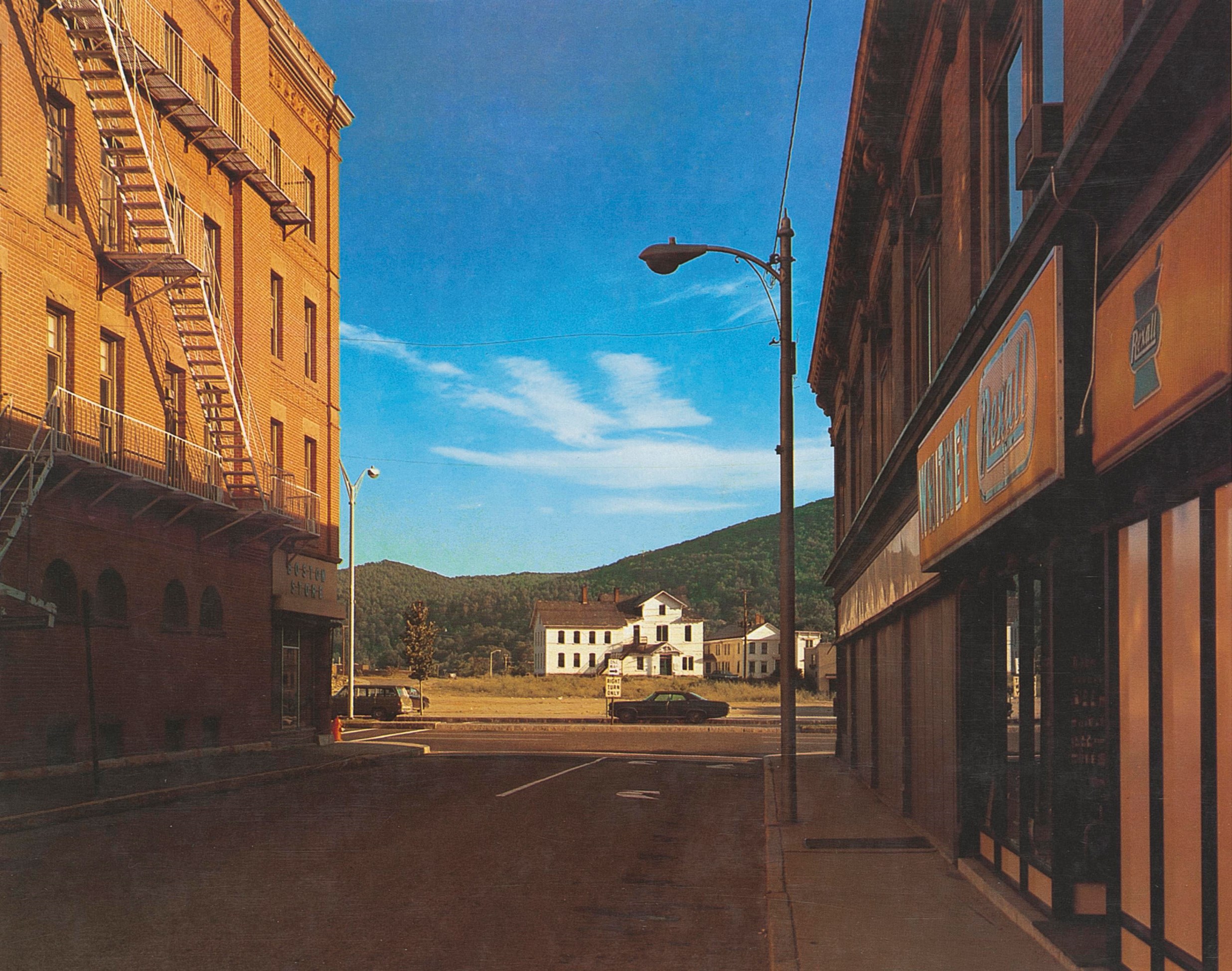 SHORE, Stephen. Places. Millerton, New York Aperture, 1982